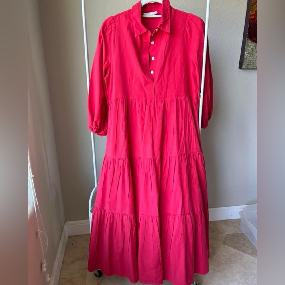 EUC Pomander Place Red Maxi dress—
worn twice and dry cleaned -size Small